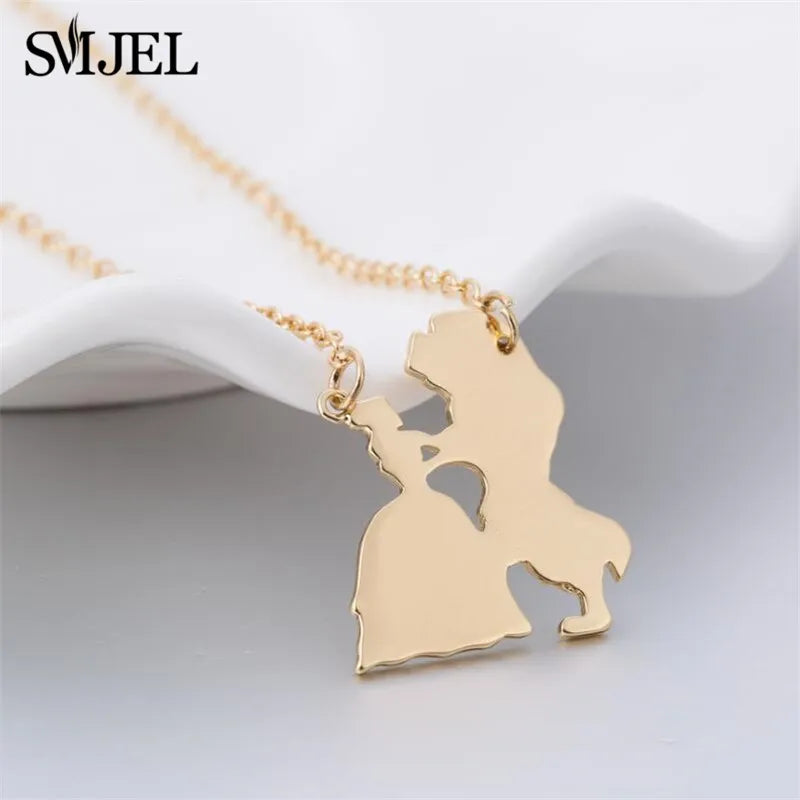 2025 Nueva joyería de película, collar de La Bella y La Bestia para mujer, collares con colgante de princesa Príncipe, accesorios para amantes, regalos