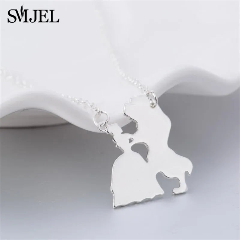 2025 Nueva joyería de película, collar de La Bella y La Bestia para mujer, collares con colgante de princesa Príncipe, accesorios para amantes, regalos