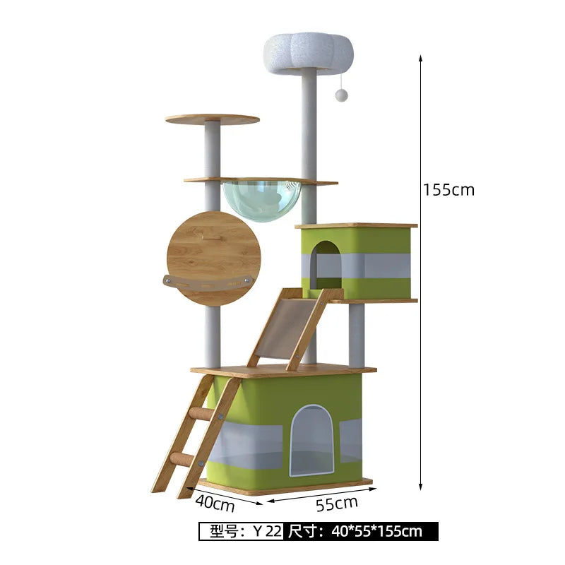 Árbol rascador para gatos, estructura grande de madera integrada con casa y columna rascadora, no ocupa mucho espacio.
