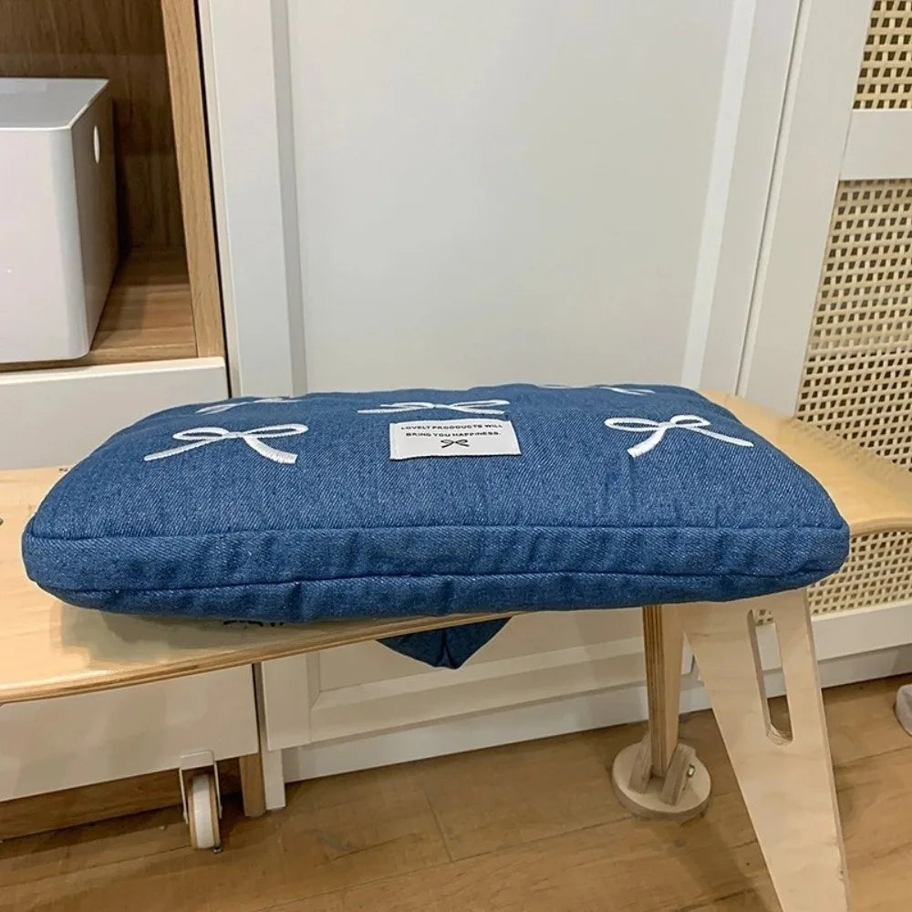 Bolso para Laptop 14" con Lazo Bordado - Funda Acolchada Antigolpes Elegante