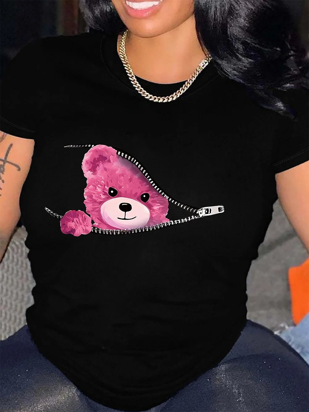 Camiseta con estampado gráfico de oso de peluche, top informal de manga corta con cuello redondo para verano y primavera, ropa de mujer