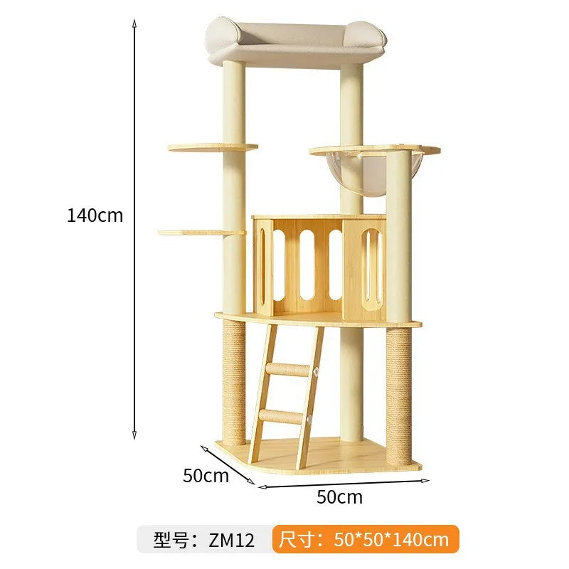 Árbol rascador para gatos, estructura grande de madera integrada con casa y columna rascadora, no ocupa mucho espacio.