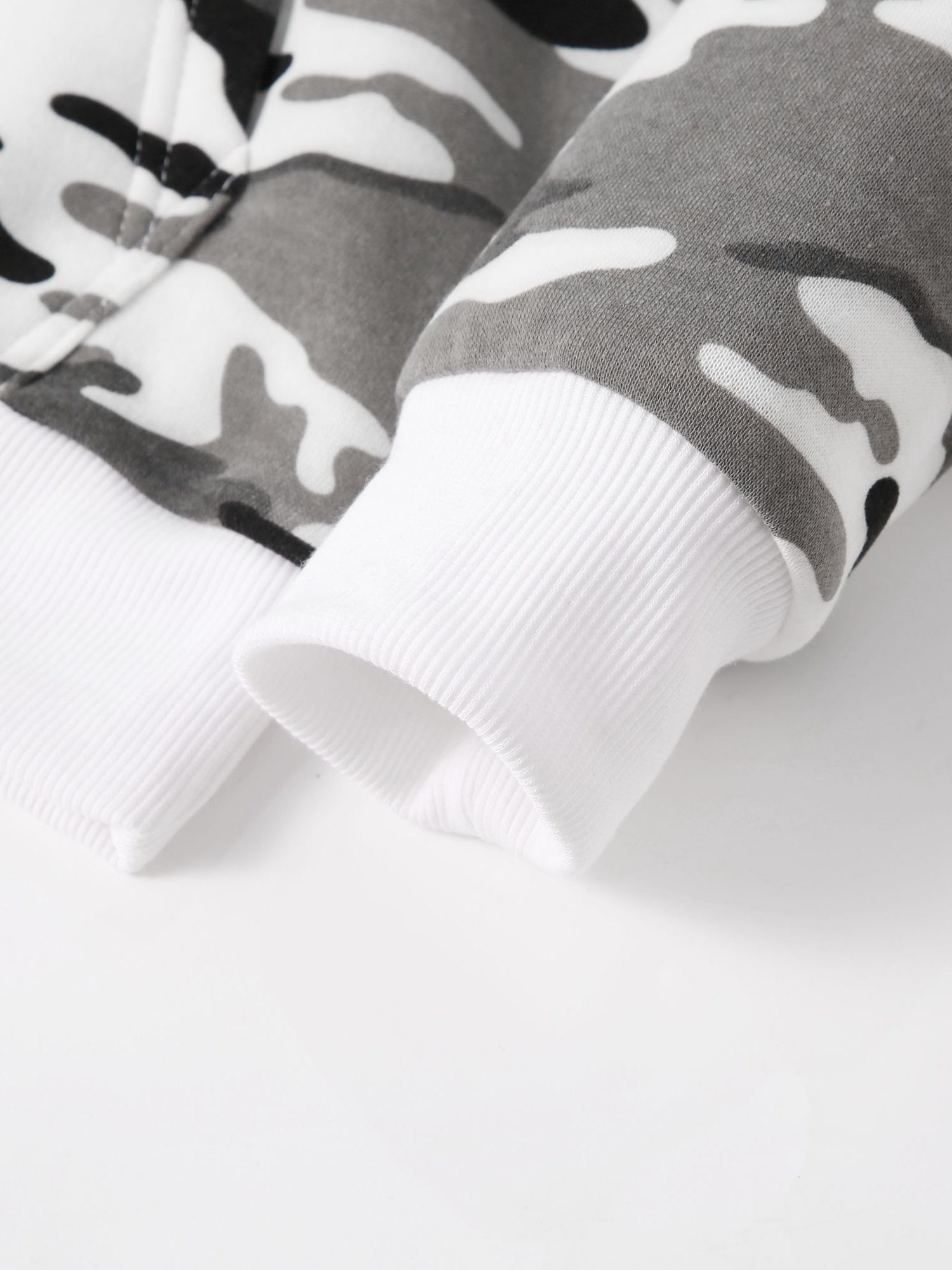 Men's Camouflage Loose Pullover Hooded Fleece Sweatshirt for Autumn And Winter, Hooded, Fleece